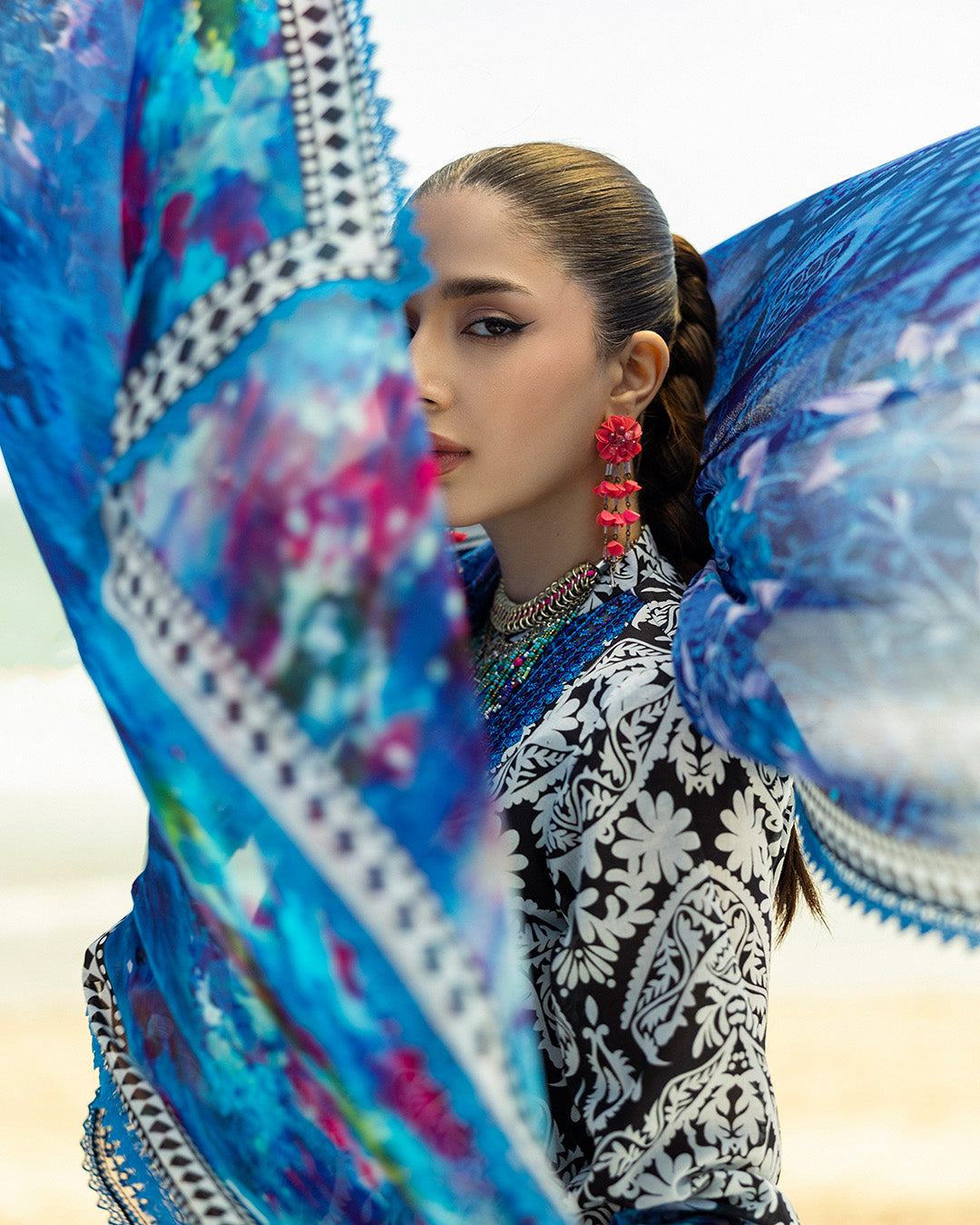 Zainab Chottani - Bella 07 - Black & White 3piece Printed Lawn | Tahra Lawn