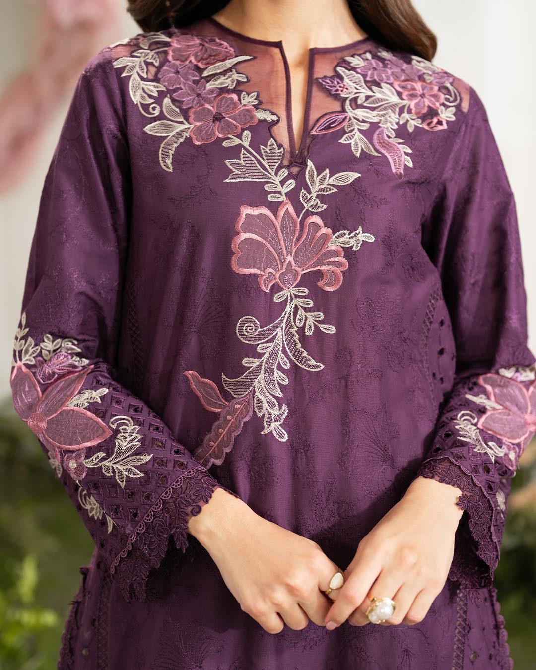 Iznik ife 03 Embroidered Lawn | Iznik Festive Edition