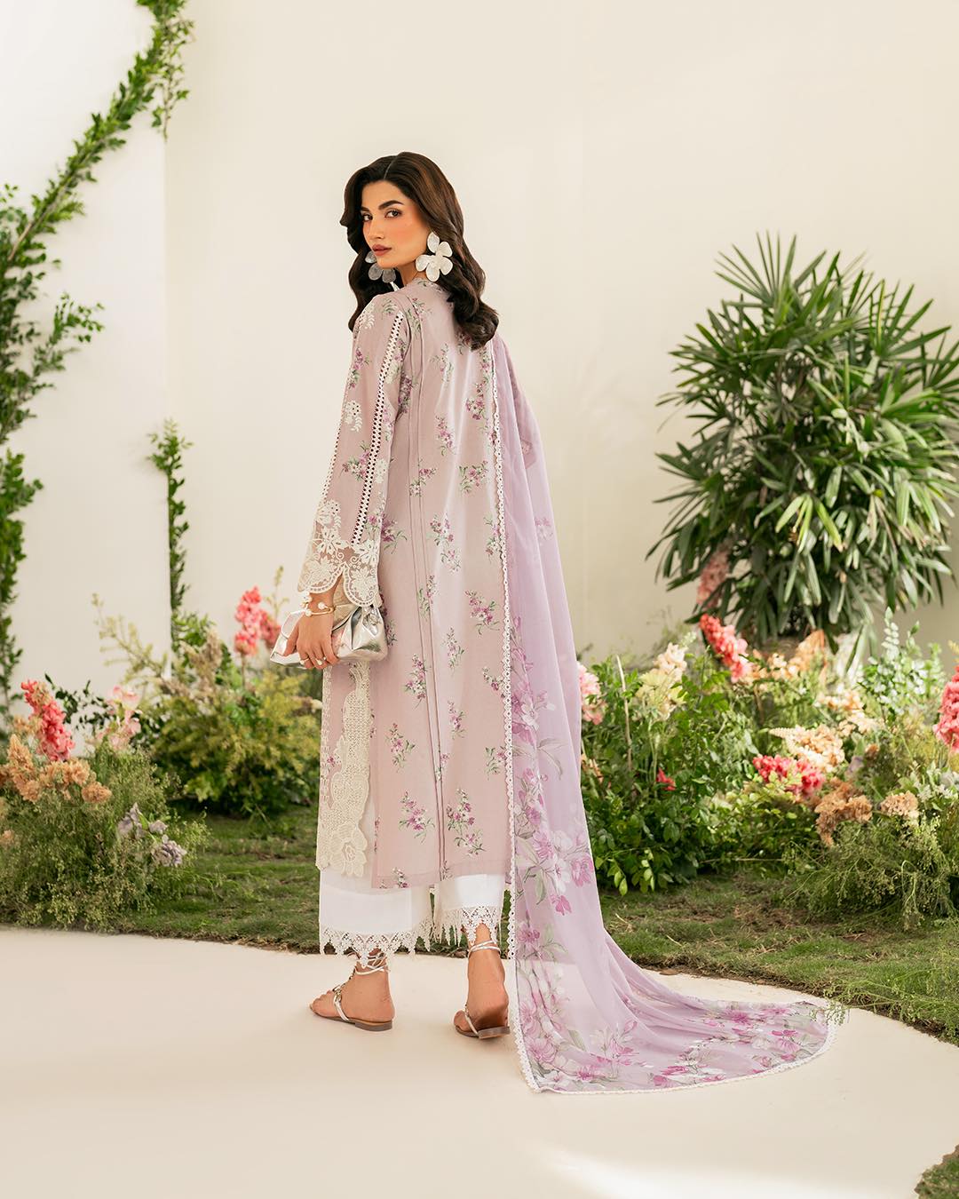 Lavender Purple Emboideed Lawn | Iznik IFE-09 Festive Edition