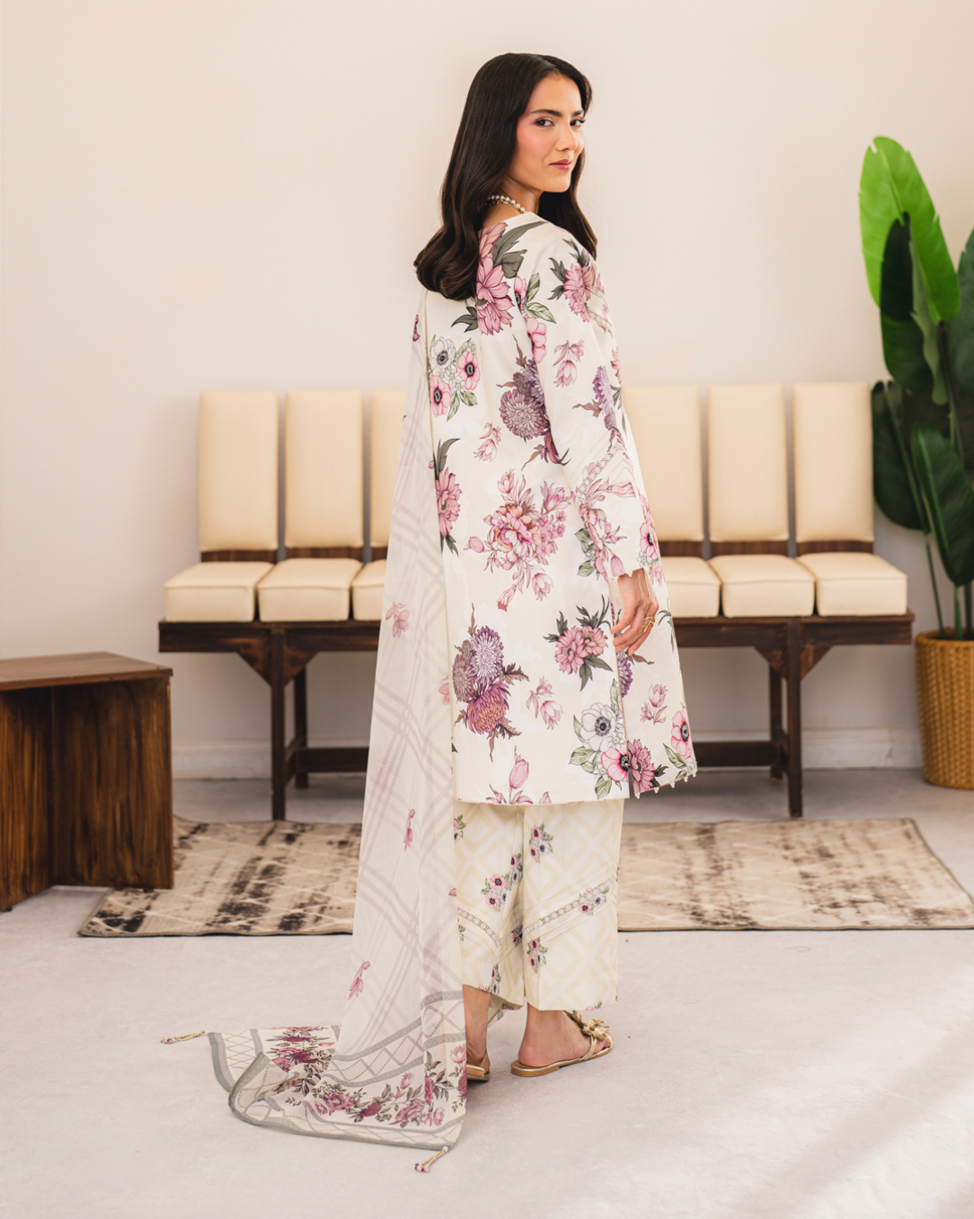 Lamia floral Lawn | ALIZEH SHEEN VOL 4