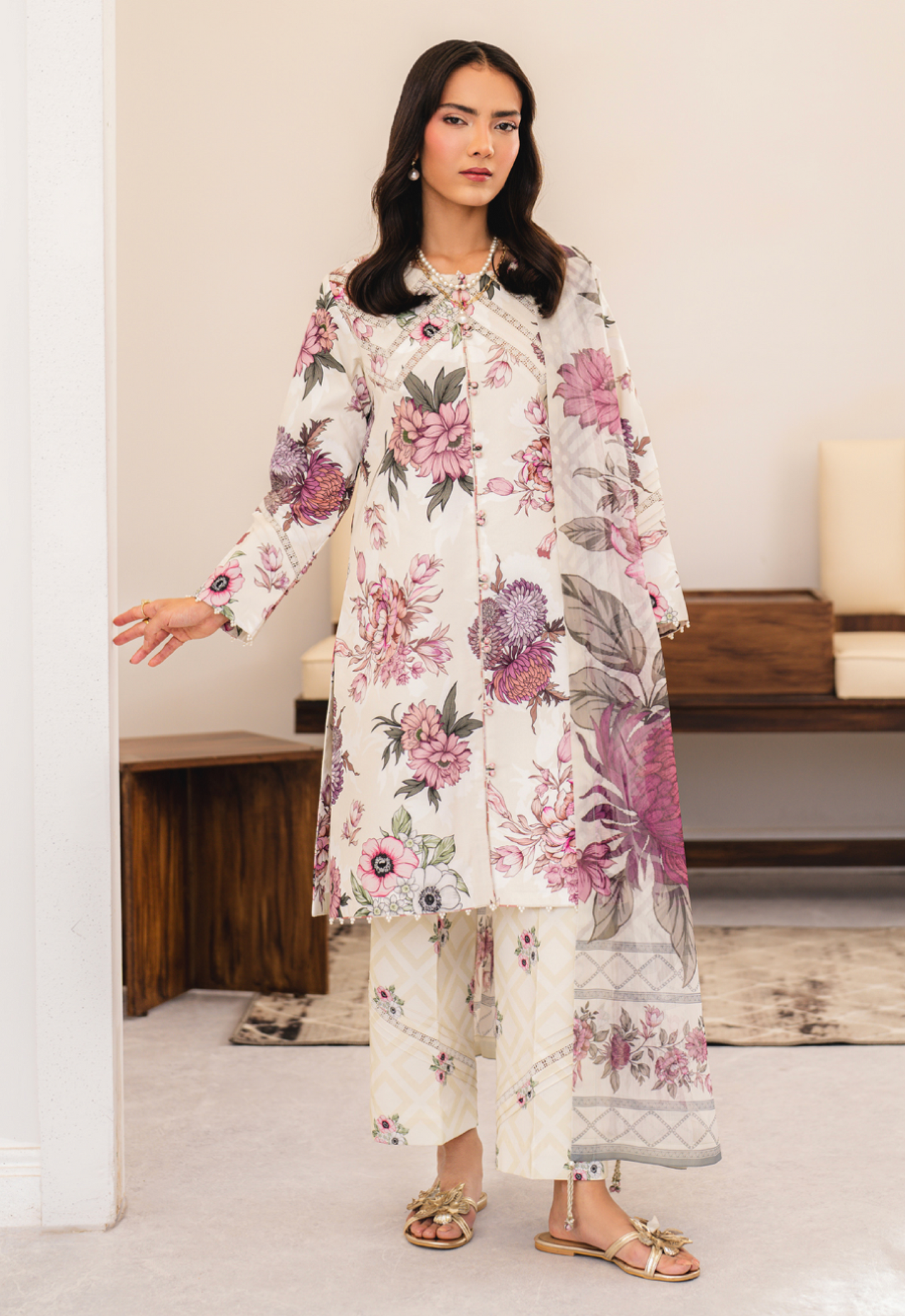 Lamia floral Lawn | ALIZEH SHEEN VOL 4