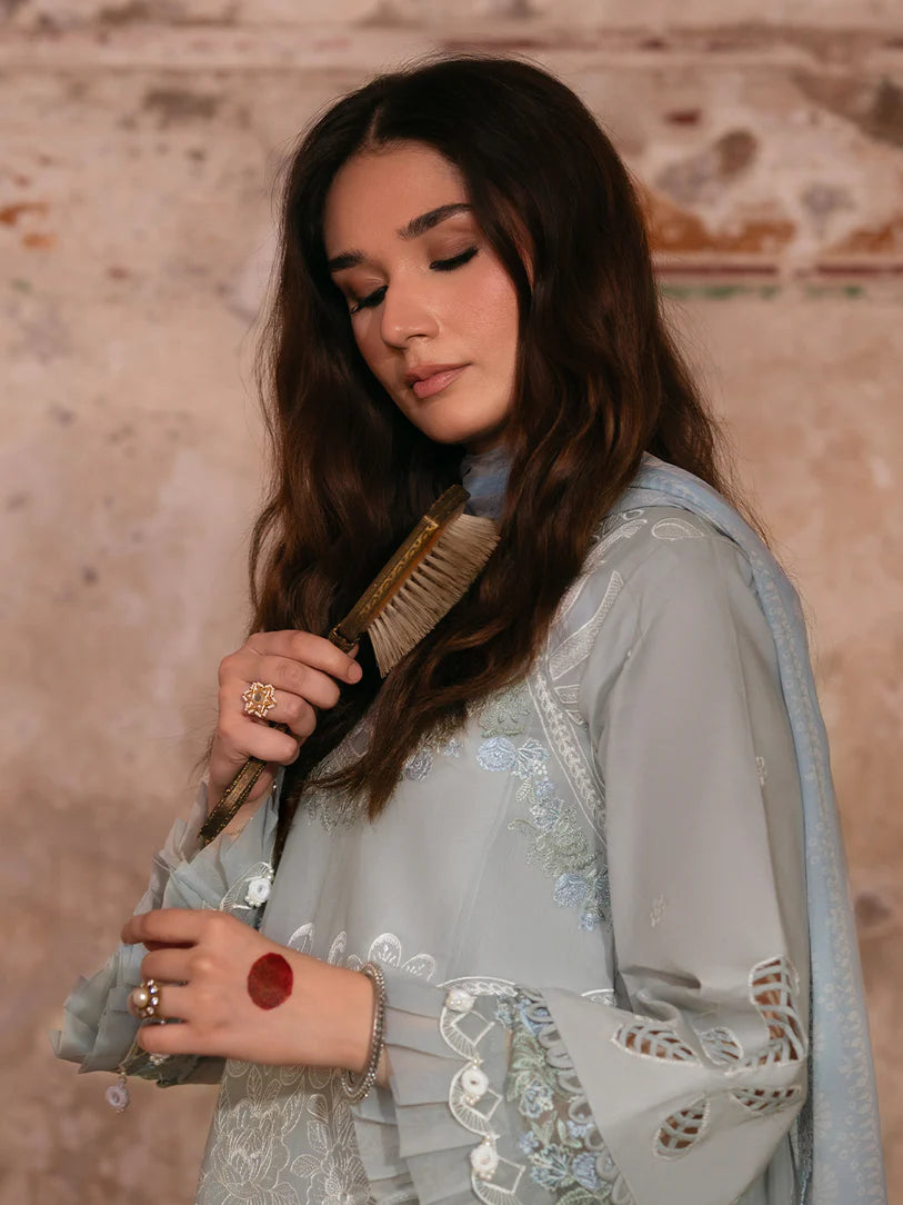 Soft Grey MI - 02 | 3 PC LAWN Parishay | Mastani Luxury Lawn 25