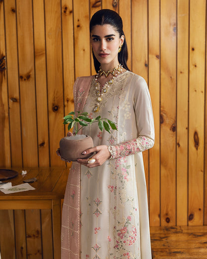Tyra Embroidered Lawn | Qlinekari 2025