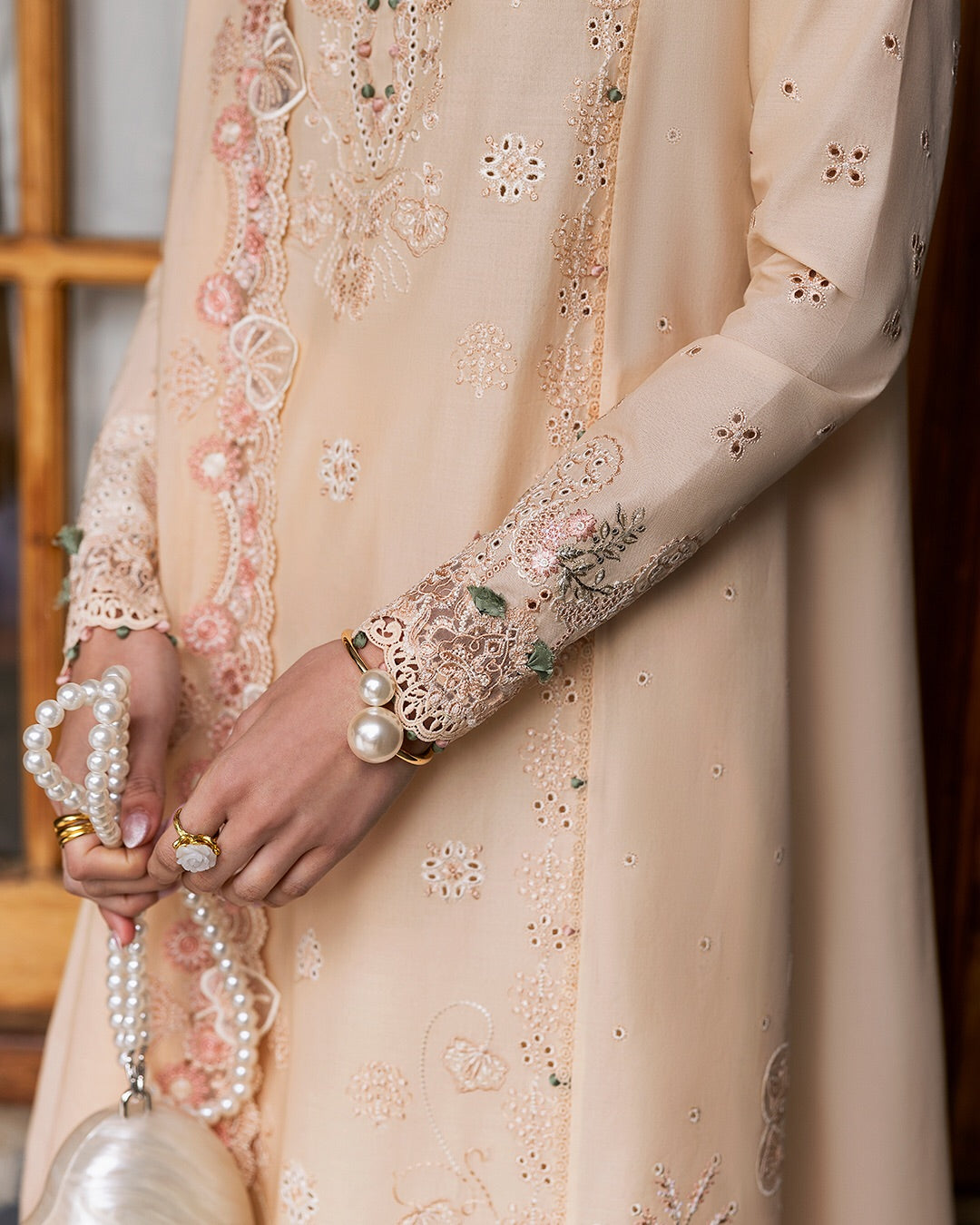 Disa Embroidered Lawn | Qlinekari 2025