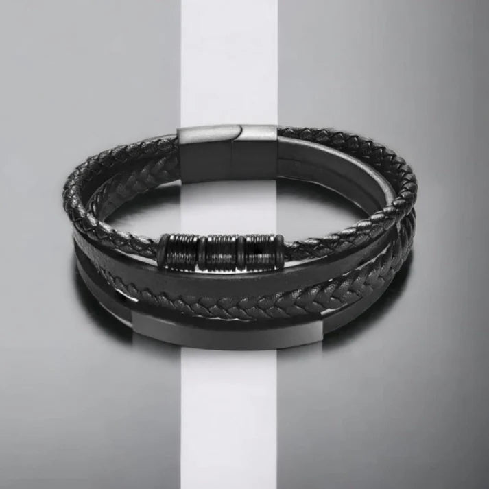 Majestic Gentleman's Leather Bracelet